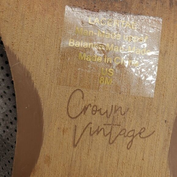 Crown Vintage Lacertae Light Tan Perforated Closed Almond-Toe Flat Mule Slides - Picture 9 of 11